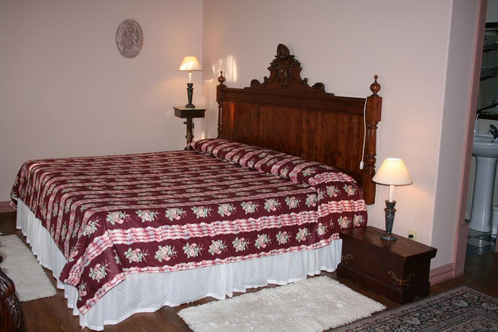לינה וארוחת בוקר טורס נובאס Casa Dos Vargos מראה חיצוני תמונה